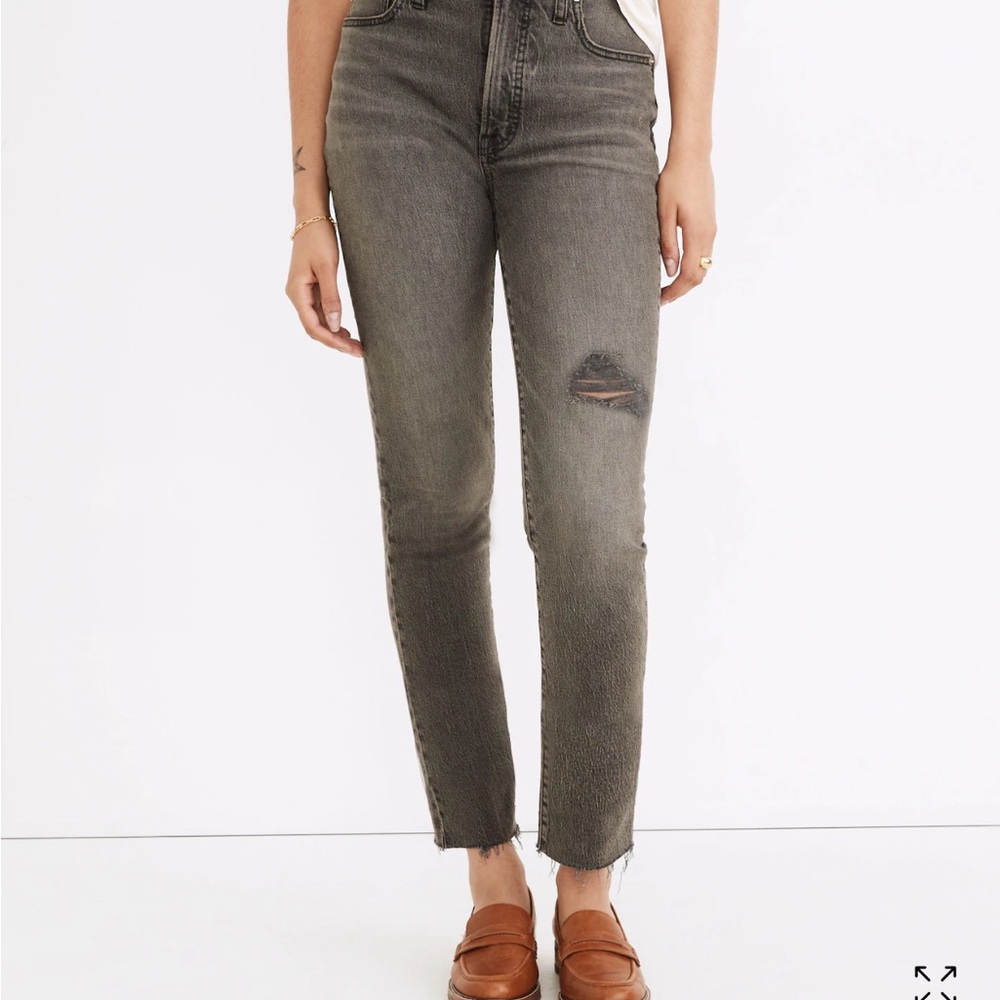 NWT Madewell The Perfect Vintage Jean Black- Cosner Wash: Knee-Rip Edition Sz 25